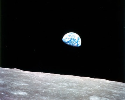 'Earthrise' - Photo: NASA